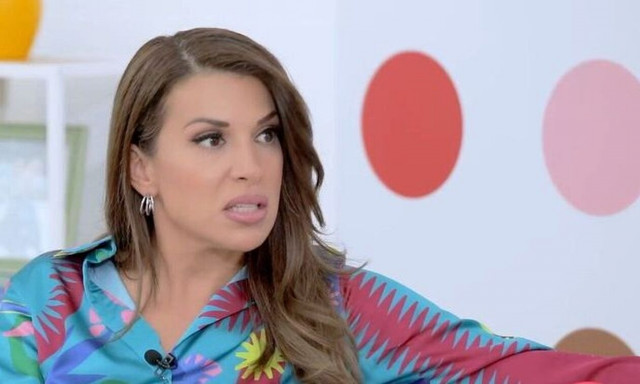 Χριστίνα Κολέτσα σε Ελένη Χατζίδου: Να μου πεις σε ποιον πλαστικό πας