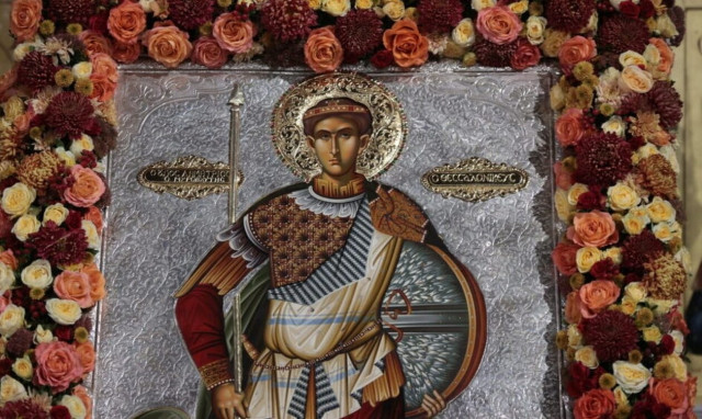 Θεσσαλονίκη: Πλήθος κόσμου στον πολιούχο της πόλης Άγιο Δημήτριο