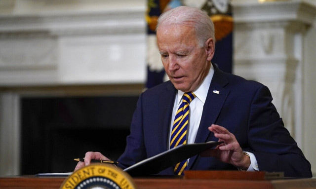 ΗΠΑ: Όλο και πιο χαμηλά η δημοτικότητα του προέδρου Μπάιντεν