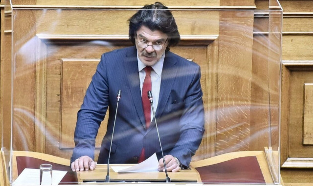 ΣΥΡΙΖΑ: Ο Πάτσης, το «καθεστώς Μητσοτάκη» και οι παρακολουθήσεις