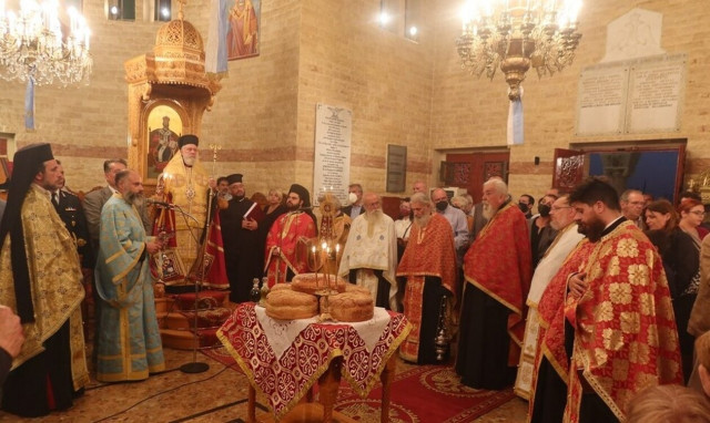 Η Σύρος τιμά τον Μεγαλομάρτυρα και Μυροβλύτη Άγιο Δημήτριο