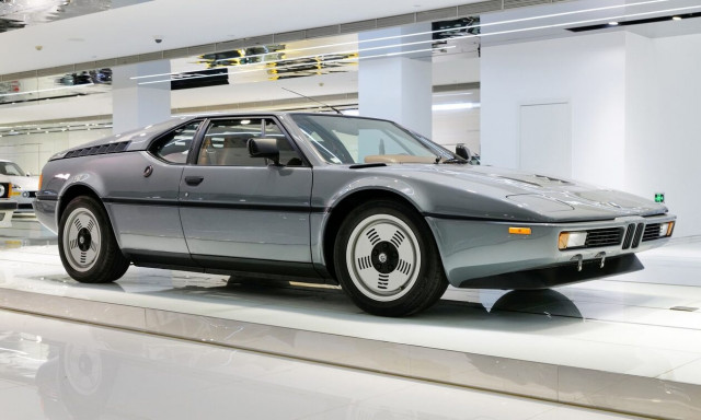 Ποιος θα αγοράσει αυτή τη γκρίζα BMW M1;