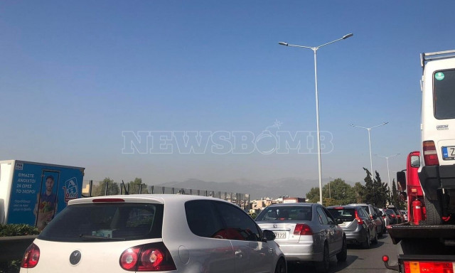 Κίνηση τώρα: Στο «κόκκινο» ο Κηφισός λόγω ακινητοποιημένου φορτηγού