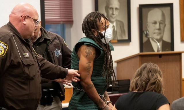 Ένοχος για 6 ανθρωποκτονίες άνδρας που παρέσυρε κόσμο τα Χριστούγεννα