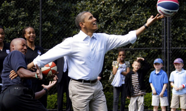 Ο Μπαράκ Ομπάμα ενδιαφέρεται να αγοράσει ομάδα του ΝΒΑ