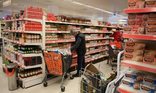 Πληρώσαμε στο 9μηνο περισσότερα για να αγοράσουμε λιγότερα προϊόντα