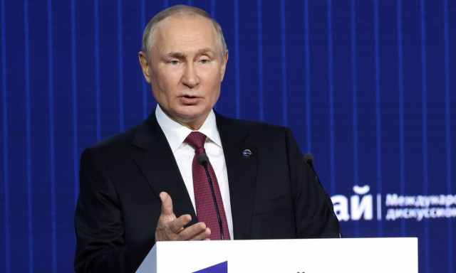 Βλαντιμίρ Πούτιν: Η Δύση πυροδότησε τον πόλεμο στην Ουκρανία