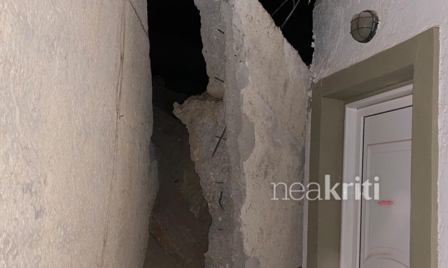 Τραγωδία στην Κρήτη: Δείτε από που απεγκλώβισαν την οικογένεια