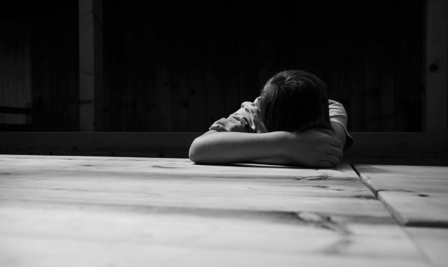 Φρίκη στα Πετράλωνα: «Η μητέρα ήταν μπροστά σε βιασμούς του γιου της»