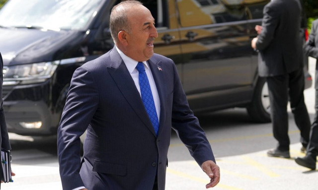 Τσαβούσογλου: Ο Ερντογάν θα έχει συνομιλίες με Πούτιν και Ζελένσκι