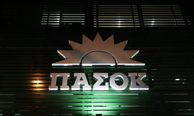 Σεπόλια: Και το ΠΑΣΟΚ διέγραψε μέλος που μίλησε με τη 12χρονη