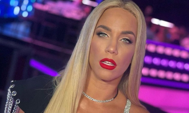 Στικούδη: Είπαν ότι είχα παρένθετη μητέρα γιατί έχασα γρήγορα τα κιλά