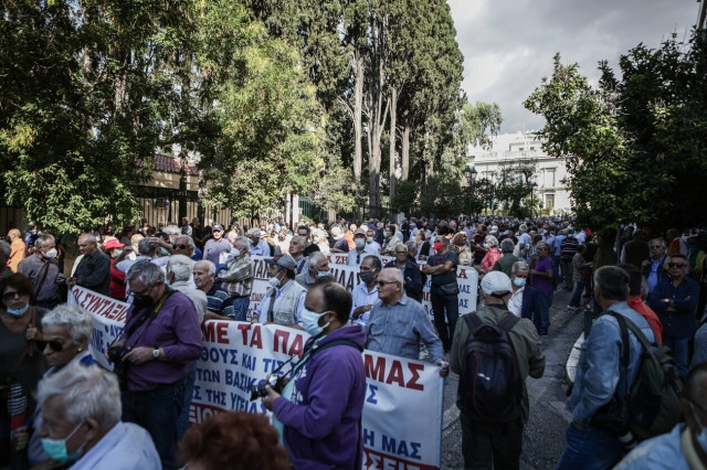 Αναδρομικά: Εως 3.300 ευρώ σε 350.000 συνταξιούχους