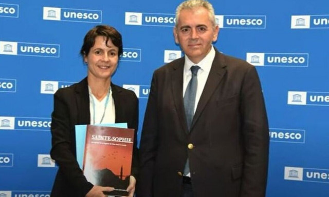 Αγιά Σοφιά: Καταγγελίες για ζημιές - «Ξύνουν τους τοίχους»