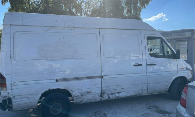 Δύο συλλήψεις για κλοπές από καταστήματα και ληστεία