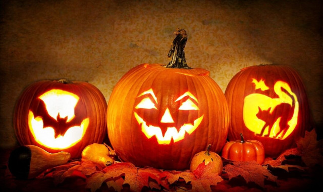 Χάλοουϊν: Ζευγάρι Καναδών μοίραζε γλυκά με κάνναβη σε μικρά παιδιά