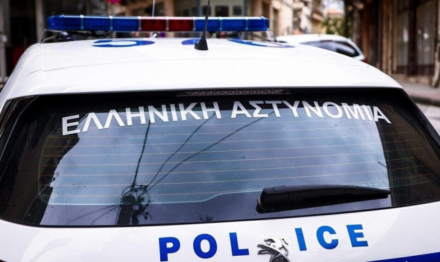 Κατερίνη: Κυνηγούσε τον γείτονά του με τσεκούρι και πριόνι