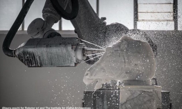 Αντίγραφο των Γλυπτών του Παρθενώνα από ρομπότ
