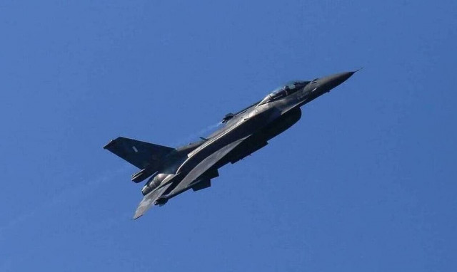 An F-16 fighter jet and a Rafale to fly over Tatoi on Thursday