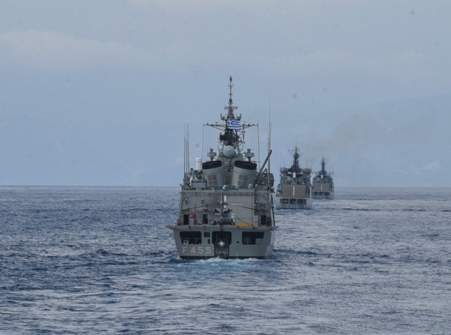 Τουρκική εφημερίδα συγκρίνει τους στρατούς Ελλάδας και Τουρκίας