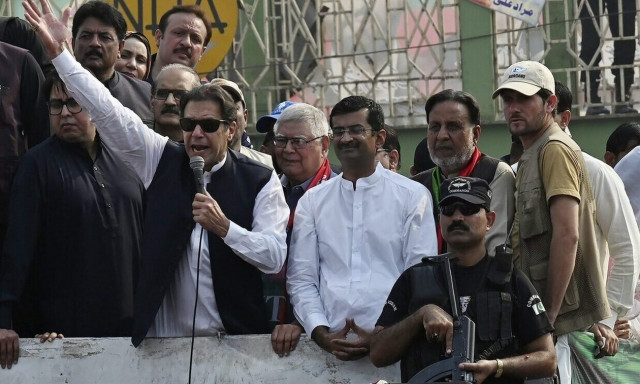 Πακιστάν: Αναρρώνει ο Χαν Μετά την απόπειρα δολοφονίας του