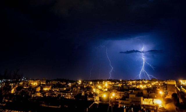 Κακοκαιρία «EVA»: Διακοπές ρεύματος σε περιοχές της Αττικής
