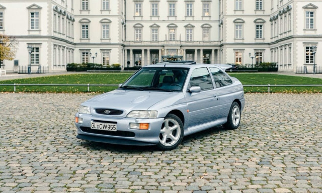 Το τελευταίο Ford Escort Cosworth RS πωλείται