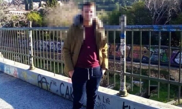 Η στιγμή που ο «δράκος του Πειραιά» επιτίθεται στην 20χρονη