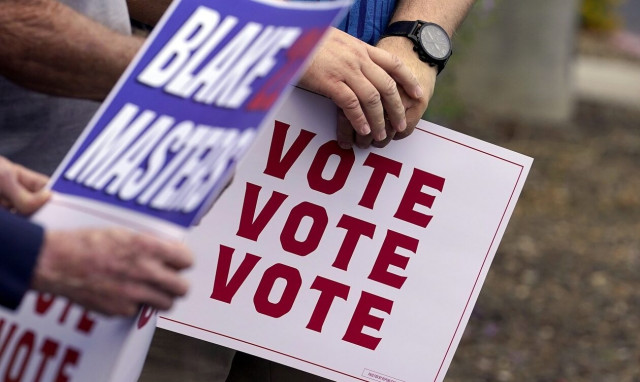 NY Times: Τα τέσσερα σενάρια για τις ενδιάμεσες εκλογές στις ΗΠΑ