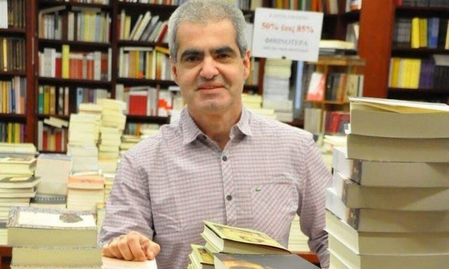 Παπαθεοδώρου: Στις φυλακές Τρίπολης ο συγγραφέας - Τι ισχυρίζεται