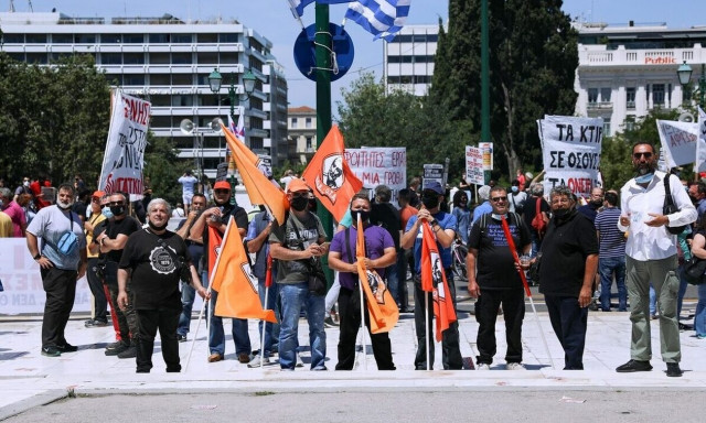 Public transport unions announce strike action on Wednesday