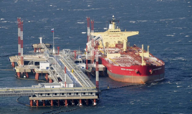 Προμηθεύονται ρωσικό πετρέλαιο οι ευρωπαϊκές χώρες ενόψει πλαφόν