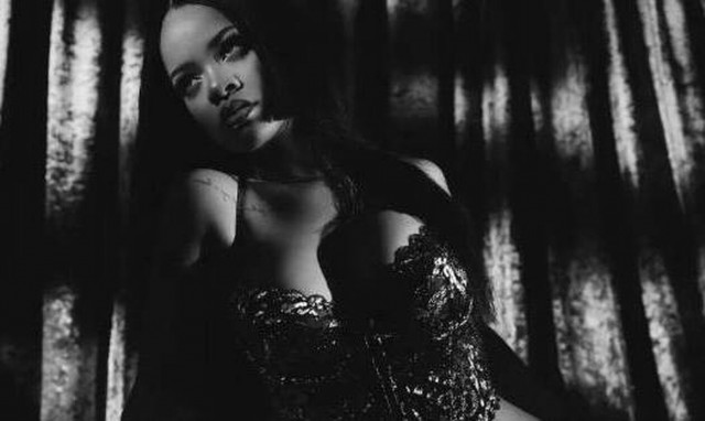 Ριάνα: Πιο σέξι από ποτέ - Η φωτογραφία που... έριξε το instagram