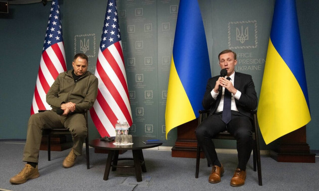 Ουκρανία: Οι ΗΠΑ επιβεβαιώνουν ότι διατηρούν «επικοινωνία» με τη Μόσχα