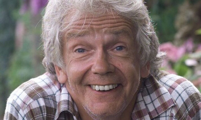 Πέθανε ο Βρετανός ηθοποιός Τομ Όουεν