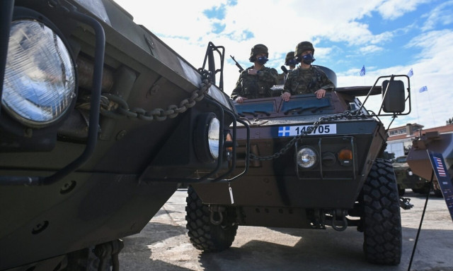 Στρατός Ξηράς: Ποια αποστρατιωτικοποίηση; Τι είναι το «κινούμενο τείχος» σε Έβρο και νησιά