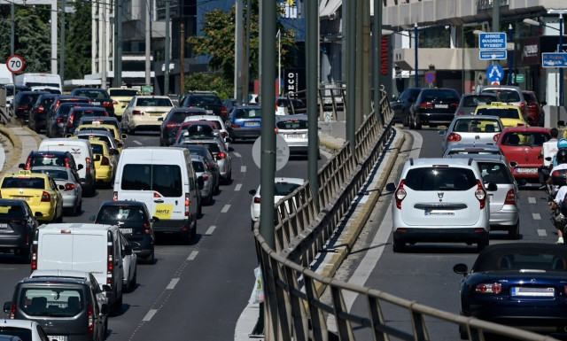Κίνηση τώρα: Προβλήματα σε Κηφισό και Αττική οδό