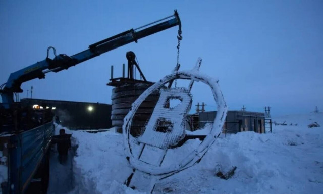 Ρέει αίμα στα κρυπτονομίσματα – Η FTX, ο Ρουμπίνι και οι πυραμίδες