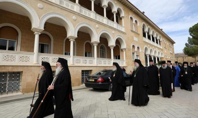 «Βροχή» οι υποψηφιότητες για τον Αρχιεπισκοπικό θώκο στην Κύπρο
