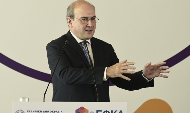 Χατζηδάκης: Σε 60 μήνες εκδίδονται οι νέες συντάξεις