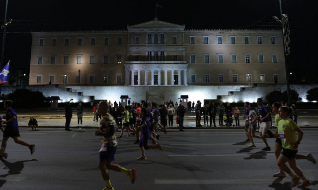 Αθήνα: Ανοιχτοί οι δρόμοι στο κέντρο - Αυξημένη παραμένει η κίνηση