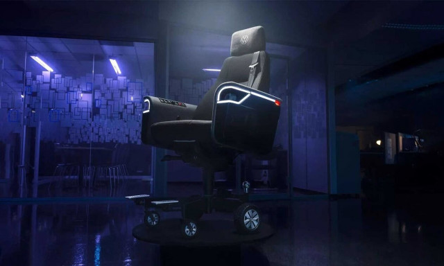 Δείτε μία καρέκλα για βόλτες στο γραφείο (video)