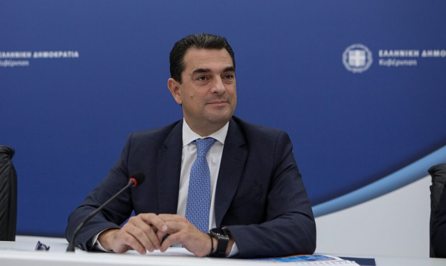 Σκρέκας: Να μειώσουμε τις τιμές ενέργειας στα νοικοκυριά