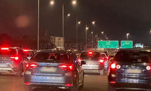 Kίνηση τώρα: «Έμφραγμα» στην Αθηνών-Λαμίας - Ουρές πολλών χιλιομέτρων