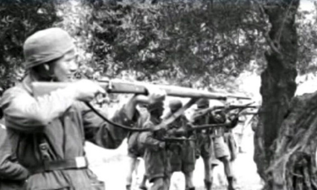 Οι Ναζί εκτελούν τους πρώτους φοιτητές