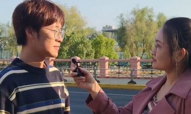 Viral βίντεο με Κινέζους που μαθαίνουν Ελληνικά