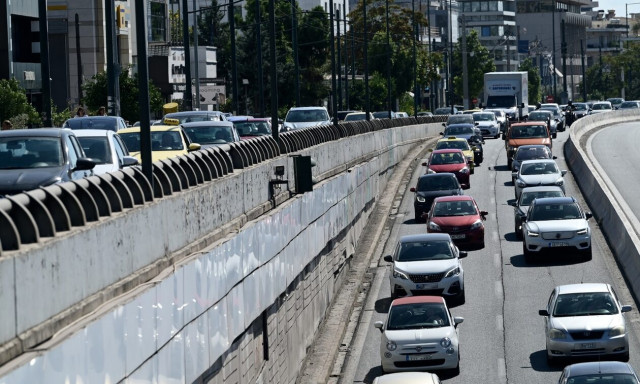 Τροχαίο στο Μαρούσι - «Ουρές» χιλιομέτρων στη Λεωφόρο Κηφισιάς