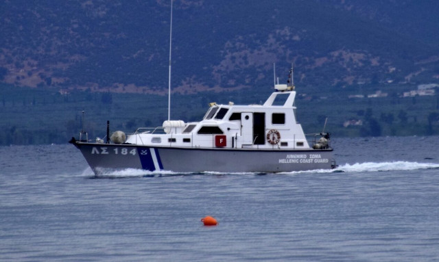 Κως: Το Λιμενικό διέσωσε 62 μετανάστες από ιστιοφόρο που κινδύνευε
