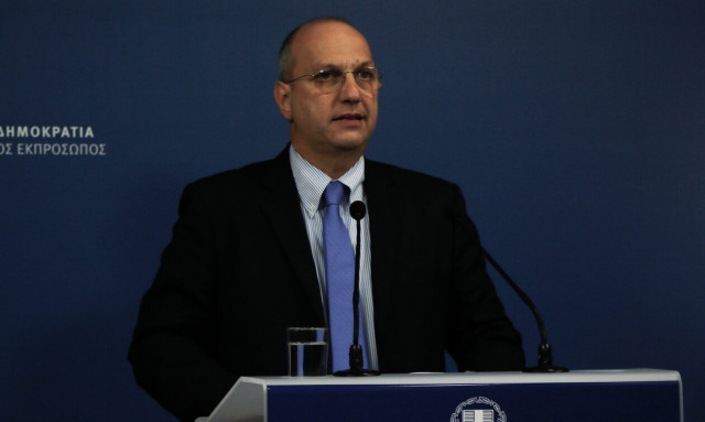 Οικονόμου για Τσίπρα: Παίζει στα ζάρια την ίδια του την πατρίδα