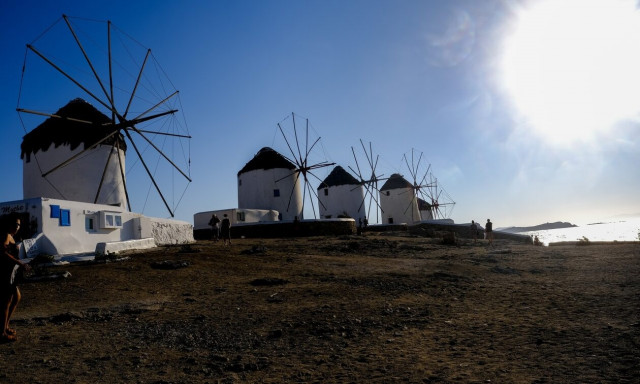 Μύκονος: Αμερικανός εκατομμυριούχος έπεσε σε πηγάδι έξω από κλάμπ